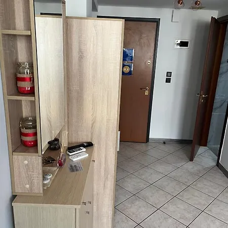 Jordans 4 Apartment *