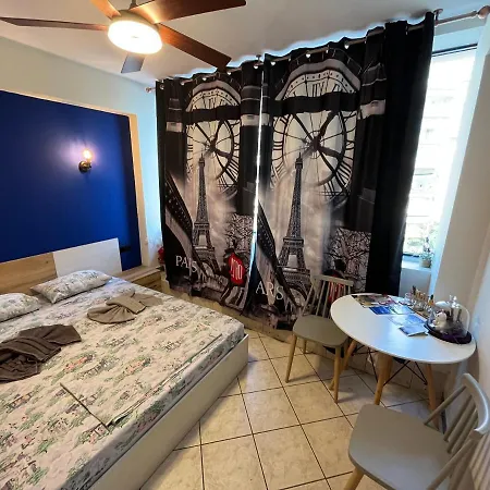 Jordans 4 Apartment