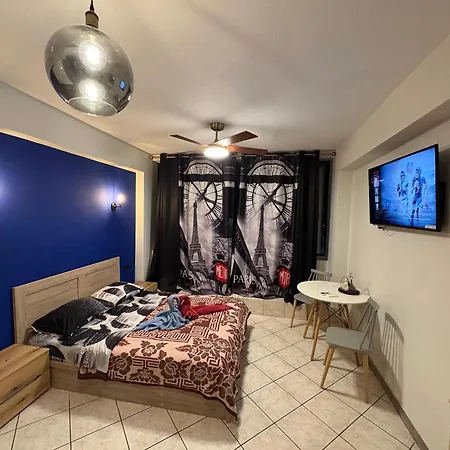 Jordans 4 Apartment *