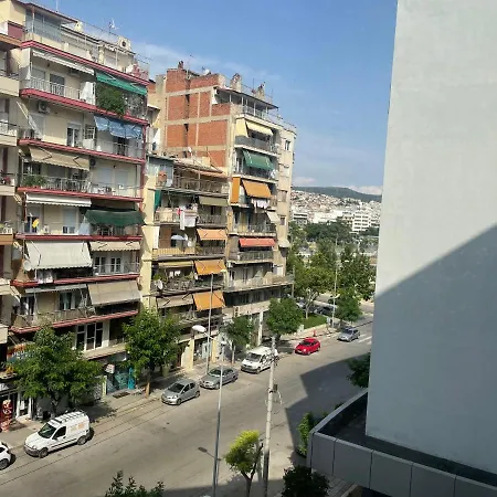 Jordans 4 Apartment *