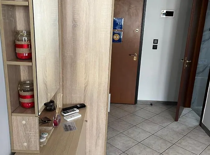 Jordans 4 Apartment *